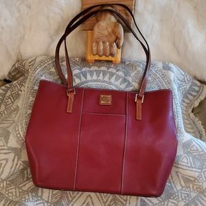 Vintage Dooney and Bourke purse